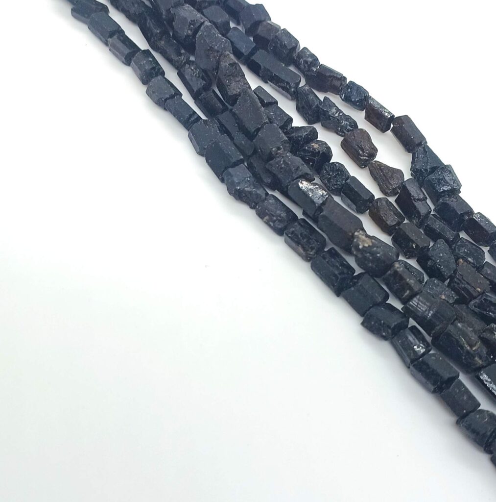 black tourmaline 0790 rough ss