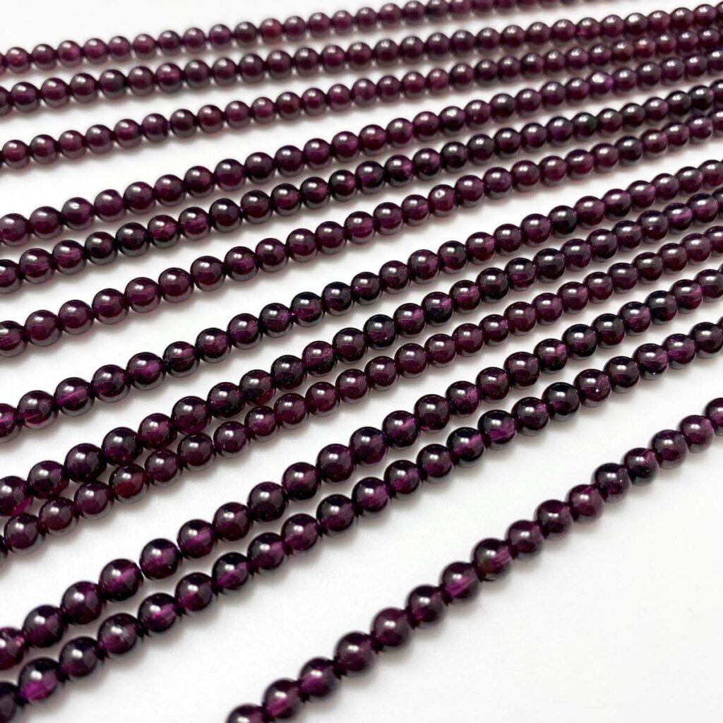 red garnet 0973 round 4mm