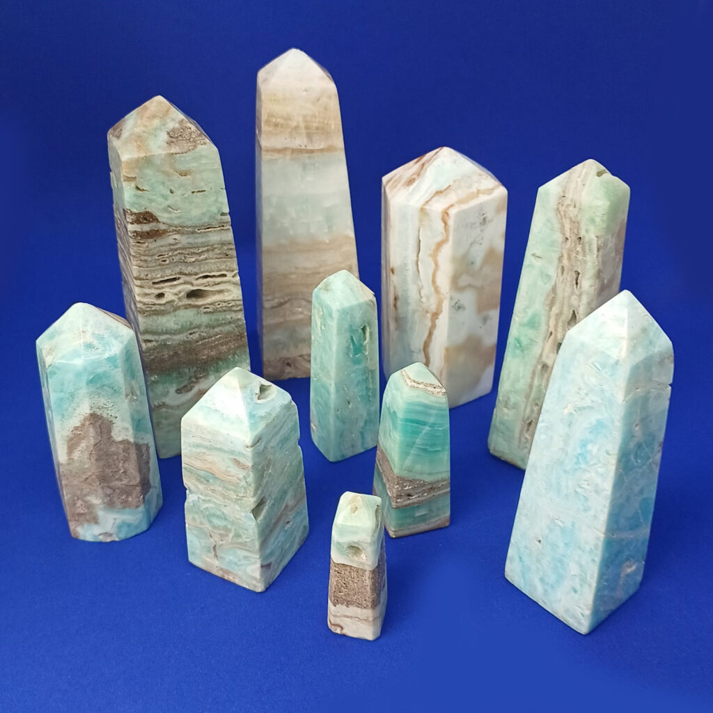 PRISMS CARIBBEAN CALCITE R3000 1